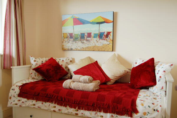 Room 9 - Sunsetbay Retreats - Beach House